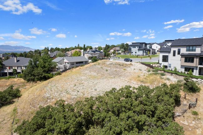 Aerial perspective of suburban area with mountains | Image 40
