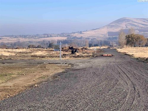 65654 W 654 Pr Nw, Benton City, WA, 99320-5771 | Card Image