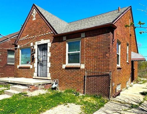 19708 Fairport St, Detroit, MI, 48205-1724 | Card Image