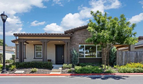 803 Riva Ct, Lodi, CA, 95242-4667 | Card Image