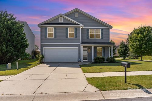 1701 Eastway Dr, Dallas, NC, 28034-9444 | Card Image