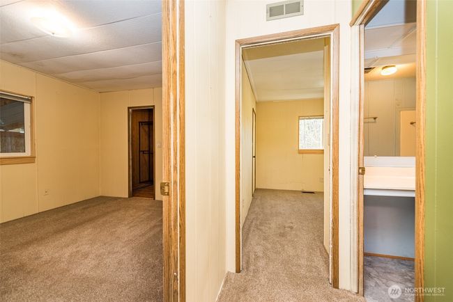 hallway | Image 16