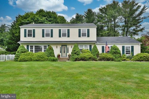 37 Flintlock Dr, Long Valley, NJ, 07853-3019 | Card Image