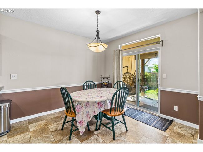 1972 Adelman Loop, House other with 3 bedrooms, 3 bathrooms and 2 parking in Eugene OR | Image 10