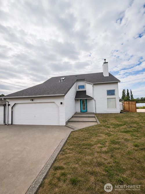 4431 Saltspring Dr, Ferndale, WA, 98248-9020 | Card Image