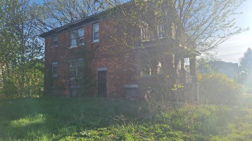 349 Puritan St, Highland Park, MI, 48203-2620 | Card Image