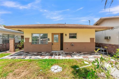 2-5742 Garfield St, Hollywood, FL, 33021-5151 | Card Image
