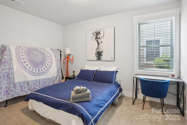 562 Amalfi Dr, Townhouse with 4 bedrooms, 4 bathrooms and null parking in Davidson NC | Image 17