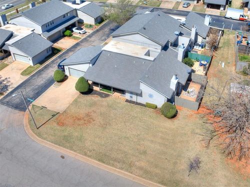 5841 Hefner Village Ct, Oklahoma City, OK, 73162-7755 | Card Image