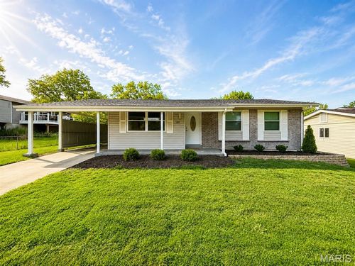 207 Bitterwood Dr, Ballwin, MO, 63021-6307 | Card Image