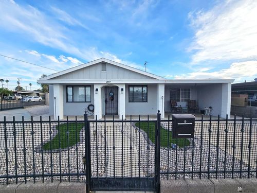 2097 E La Mesa St, Yuma, AZ, 85365-3143 | Card Image