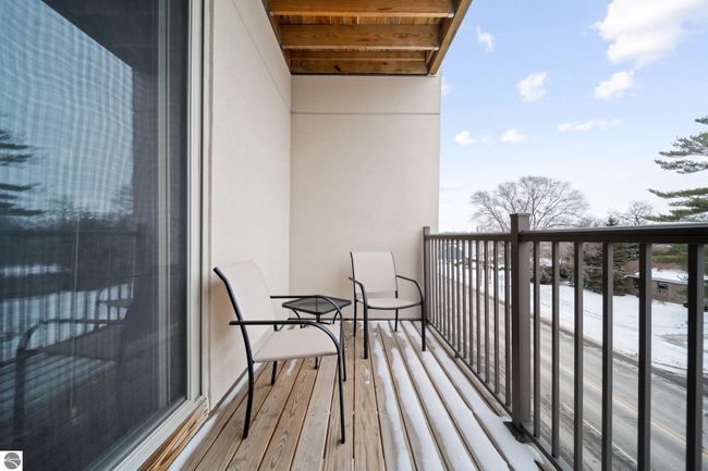 APT-304 - 630 S Garfield Ave, House other with 2 bedrooms, 2 bathrooms and null parking in Traverse City MI | Image 23