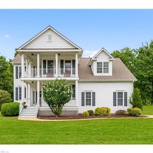 20517 Madison Ct, Smithfield, VA, 23430-8112 | Card Image