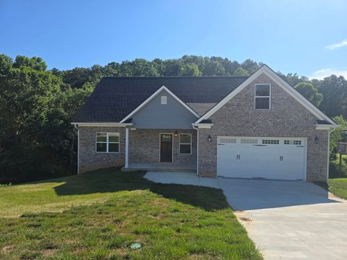611 Sunset Valley Dr, Soddy Daisy, TN, 37379-4075 | Card Image