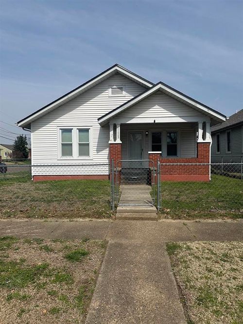 1125 W 11th St, Owensboro, KY, 42301-2034 | Card Image