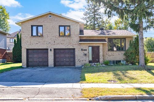 17396 Ch. Ste-Marie, Kirkland, QC, H9J2L2 | Card Image