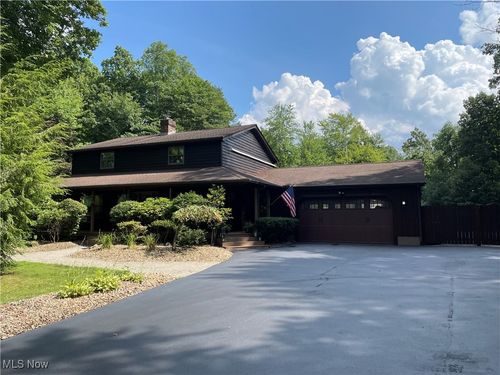 49367 England Dr, East Palestine, OH, 44413-8723 | Card Image