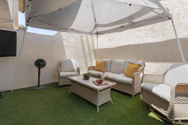 1415 Summit Dr, Condo with 2 bedrooms, 2 bathrooms and 2 parking in Chula Vista CA | Image 21