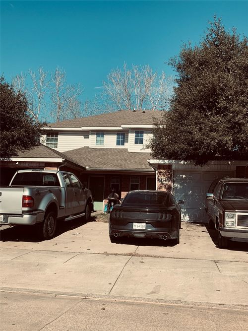 1245 Village Garden Dr, Azle, TX, 76020-5110 | Card Image