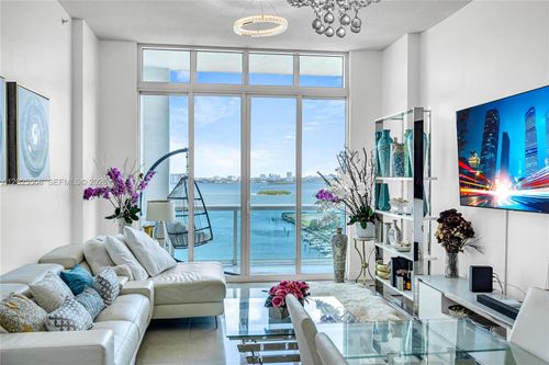 ph14-7900 Harbor Island Dr, North Bay Village, FL, 33141-4281 | Card Image