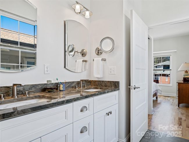 60 Skyvue Ct, Townhouse with 2 bedrooms, 3 bathrooms and null parking in Saluda NC | Image 25