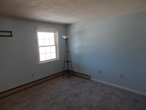 3 R Bonnie Ln, Derry, NH, 03038 | Card Image