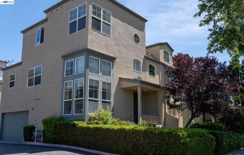 742 N 6th St, San Jose, CA, 95112-3278 | Card Image