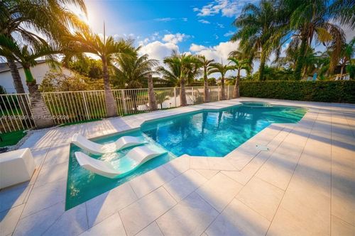 16334 Sw 57th St, Miami, FL, 33193-5638 | Card Image