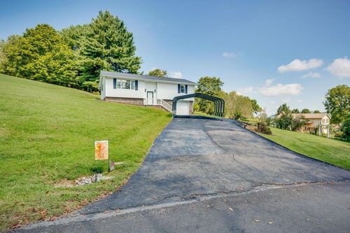 136 Fincastle Dr, Lebanon, VA, 24266-6108 | Card Image