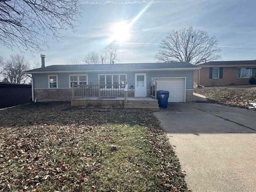 1213 3rd Ave N, Clinton, IA, 52732-4850 | Card Image