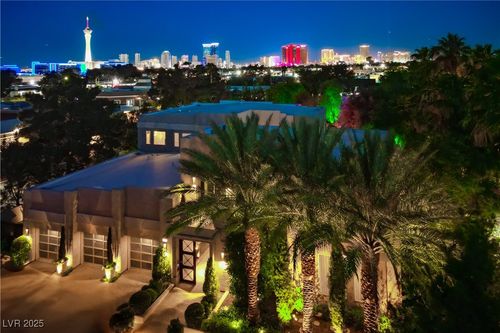2323 Pinto Ln, Las Vegas, NV, 89107-4625 | Card Image