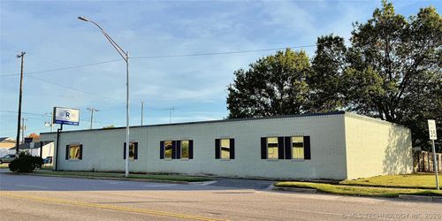 1001 Broadway St, Muskogee, OK, 74401-6245 | Card Image