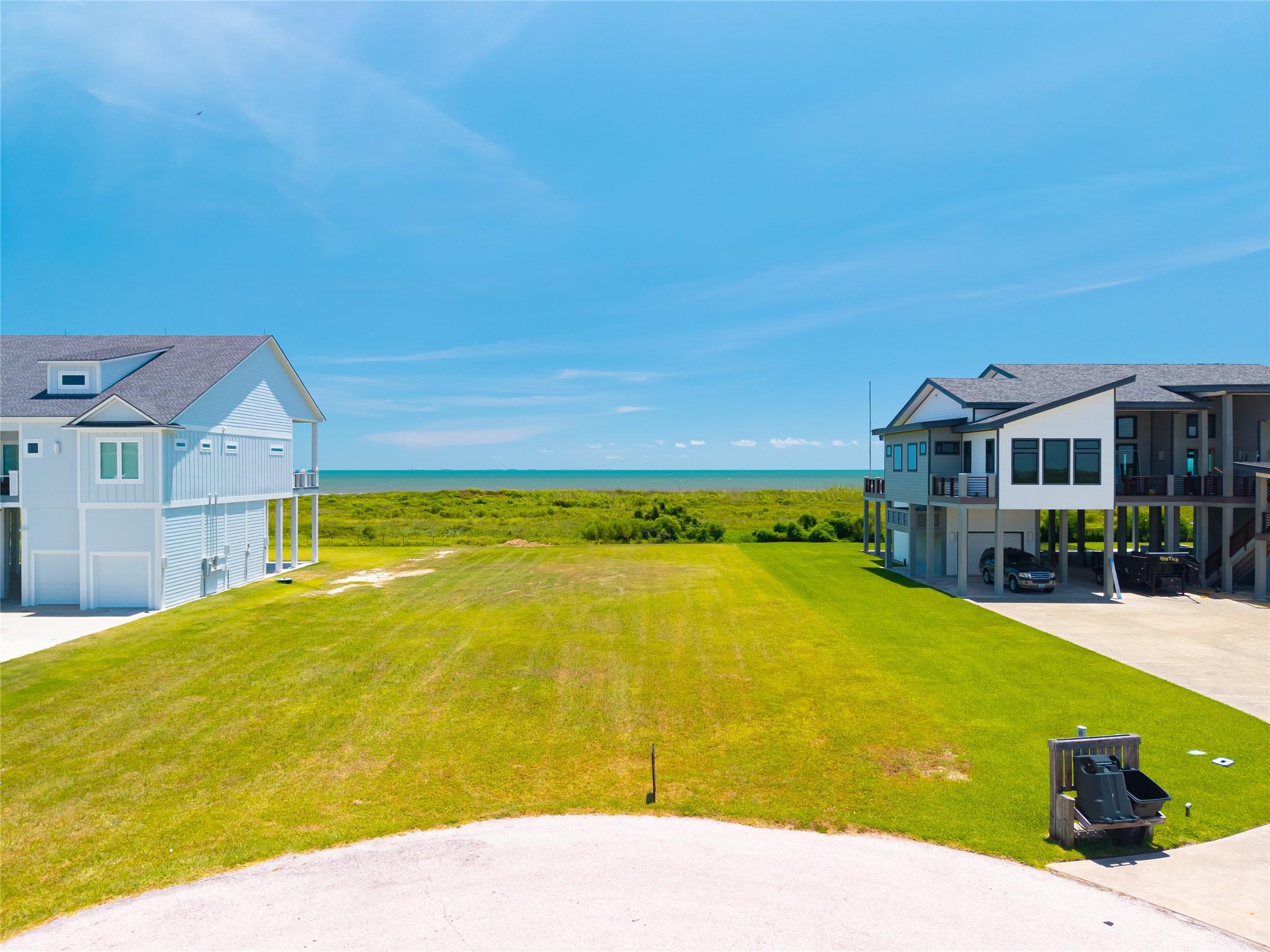 Land in Crystal Beach