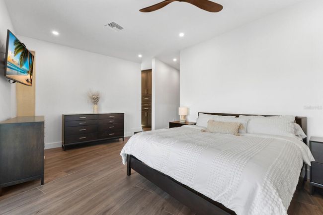 201 N Harbor Dr, House other with 5 bedrooms, 4 bathrooms and null parking in HOLMES BEACH FL | Image 73