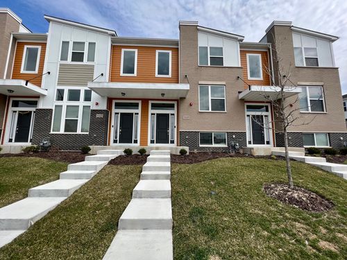 3S629 Camden St, Warrenville, IL, 60555-3636 | Card Image