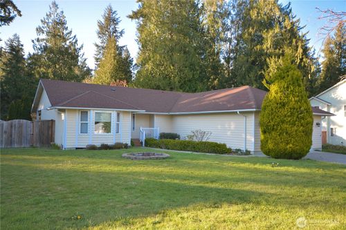 15718 Topaz Dr Se, Yelm, WA, 98597-8526 | Card Image