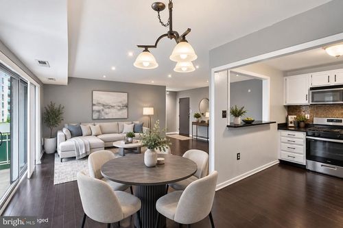 305-6135 Leesburg Pike, FALLS CHURCH, VA, 22041-2168 | Card Image