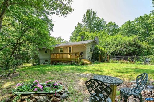 1092 Slate Hill Dr, Scottsville, VA, 24590-4310 | Card Image