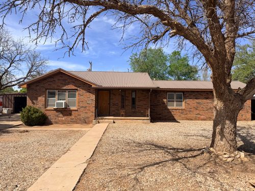 2320 N 3rd St, Tahoka, TX, 79373-5192 | Card Image