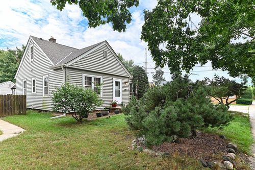 3852 S 5th Street, Milwaukee, WI, 53207 | Card Image
