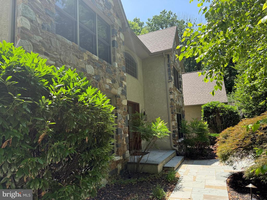 Residential Lease in CHADDS FORD 3