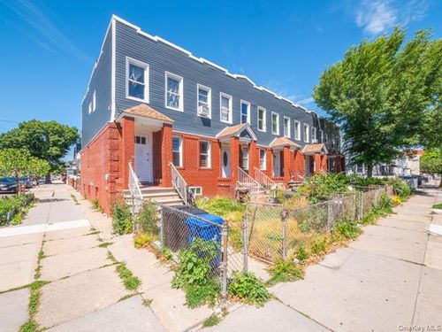 95-34-36-38-40 104 Street, New York, NY, 11416 | Card Image