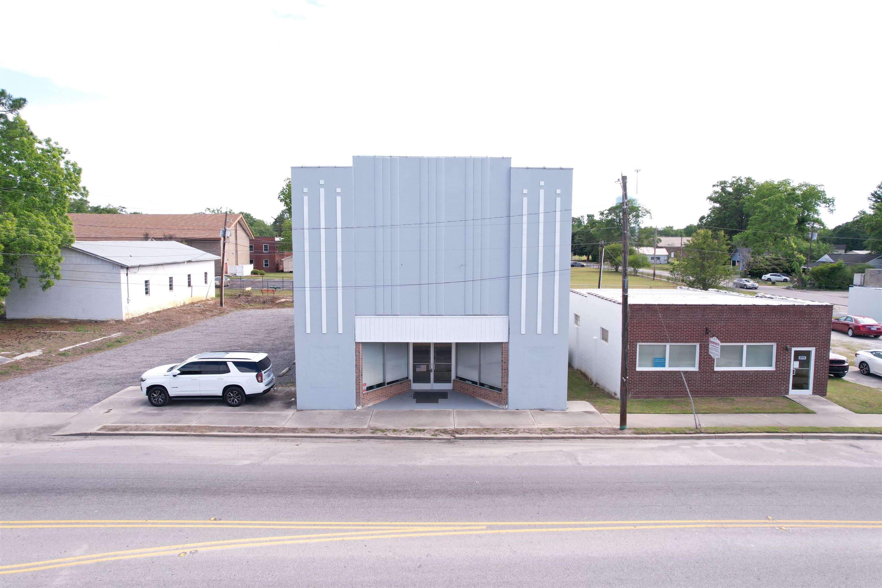 109 E Main St, Andrews, SC 29510