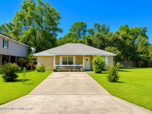 6195 W Forrest St, Bay Saint Louis, MS, 39520-8387 | Card Image