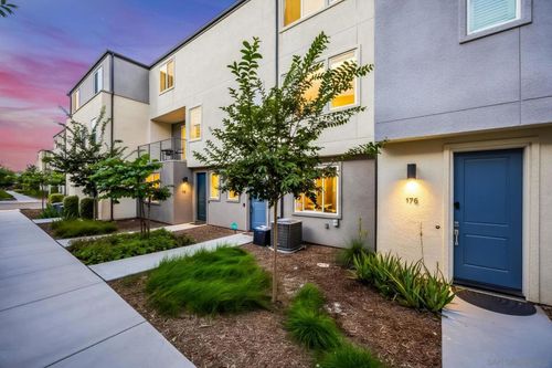unit-175-5261 Beachfront Cove St, San Diego, CA, 92154-5250 | Card Image