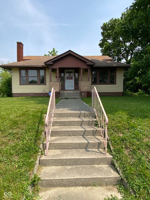 1000 E 8th St, Muncie, IN, 47302-3523 | Card Image