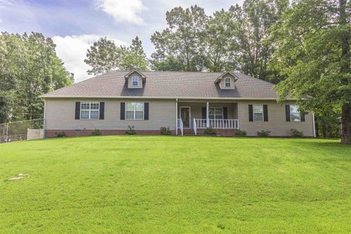 262 Countrywood Dr, Selmer, TN, 38375 | Card Image