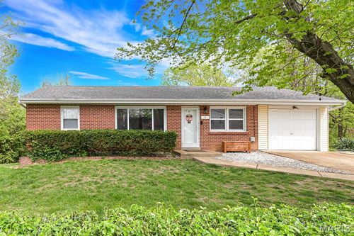 5 Bluebird Ln, Fenton, MO, 63026-5648 | Card Image