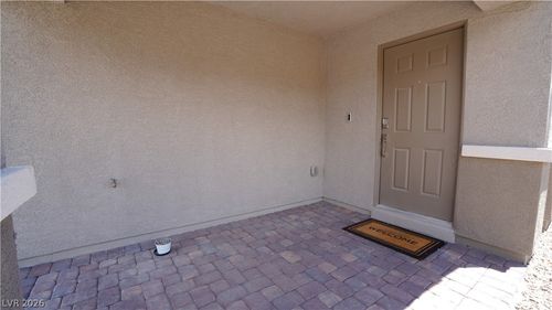 10778 Blore Ct, Las Vegas, NV, 89166-8105 | Card Image