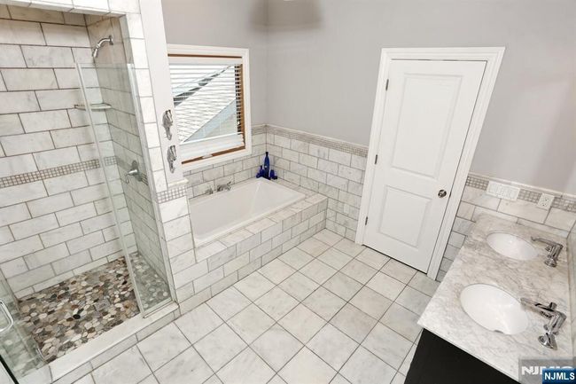 801 W End Ave, House other with 4 bedrooms, 4 bathrooms and null parking in Cliffside Park NJ | Image 20